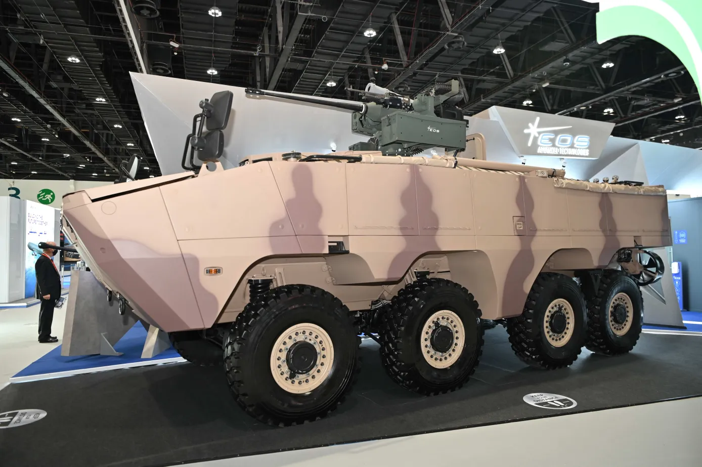 C_The Al Jasoor -EOS partnership marks the first time a vehicle is fitted with the R800 remote weapon system_0