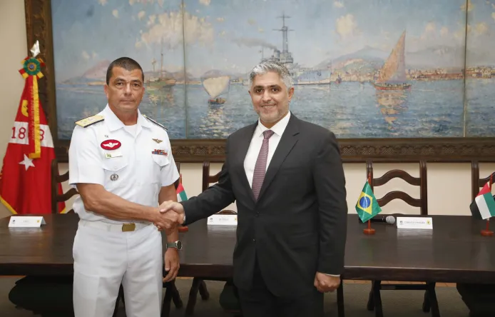 The strategic agreement between EDGE and the Brazilian Marine Corps was signed by Mansour AlMulla, EDGE Group Managing Director &amp; CEO, and Vice Admiral (Marine) Rogério Ramos Lage, Marine Corps Material Commander 